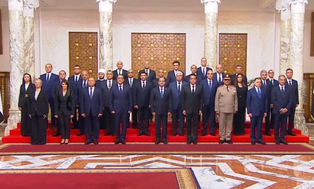 24 nouveaux ministres prêtent serment lors du plus grand remaniement ministériel de l'histoire de l'Égypte