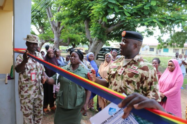 Le commandant de l'OPSH salue l'engagement du COAS à fournir un logement au personnel