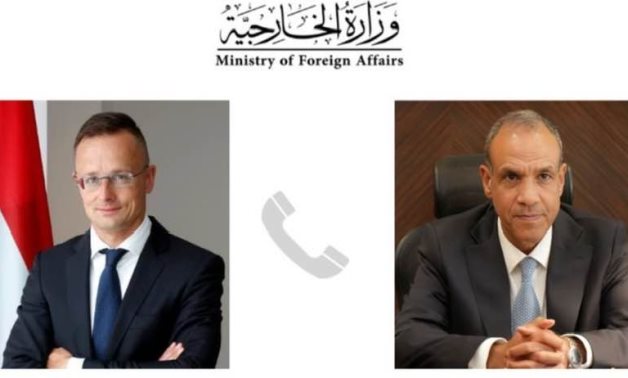 Le ministre égyptien des Affaires étrangères et son homologue hongrois discutent de la guerre israélienne contre Gaza