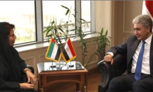 Le ministre égyptien et l'ambassadeur des Émirats arabes unis discutent du renforcement de la coopération bilatérale dans le domaine du tourisme