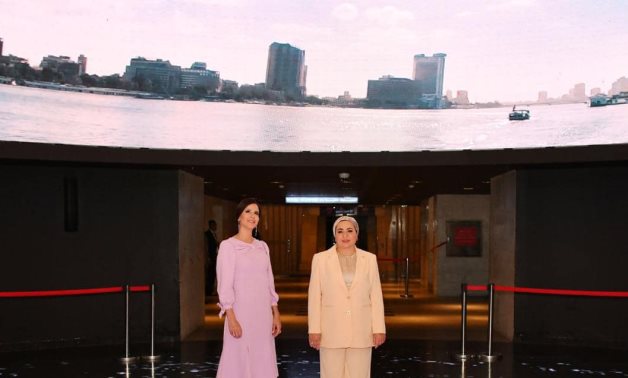 Les premières dames égyptiennes et serbes visitent le Musée national de la civilisation égyptienne au Caire