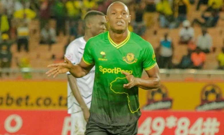 Mwamnyeto prolonge son séjour chez Young Africans