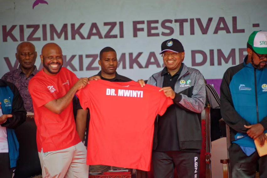 Forte participation à l'ouverture du festival Kizimkazi 2024 par Mwinyi