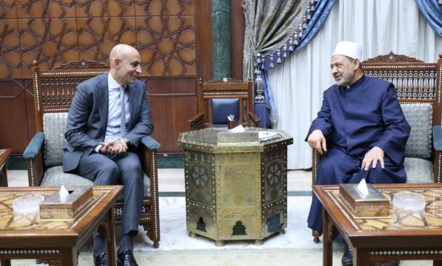 Grand Imam d'Azhar : L'éducation est une barrière protectrice contre les idéologies extrémistes et les « invasions » culturelles qui portent atteinte aux valeurs et à la morale
