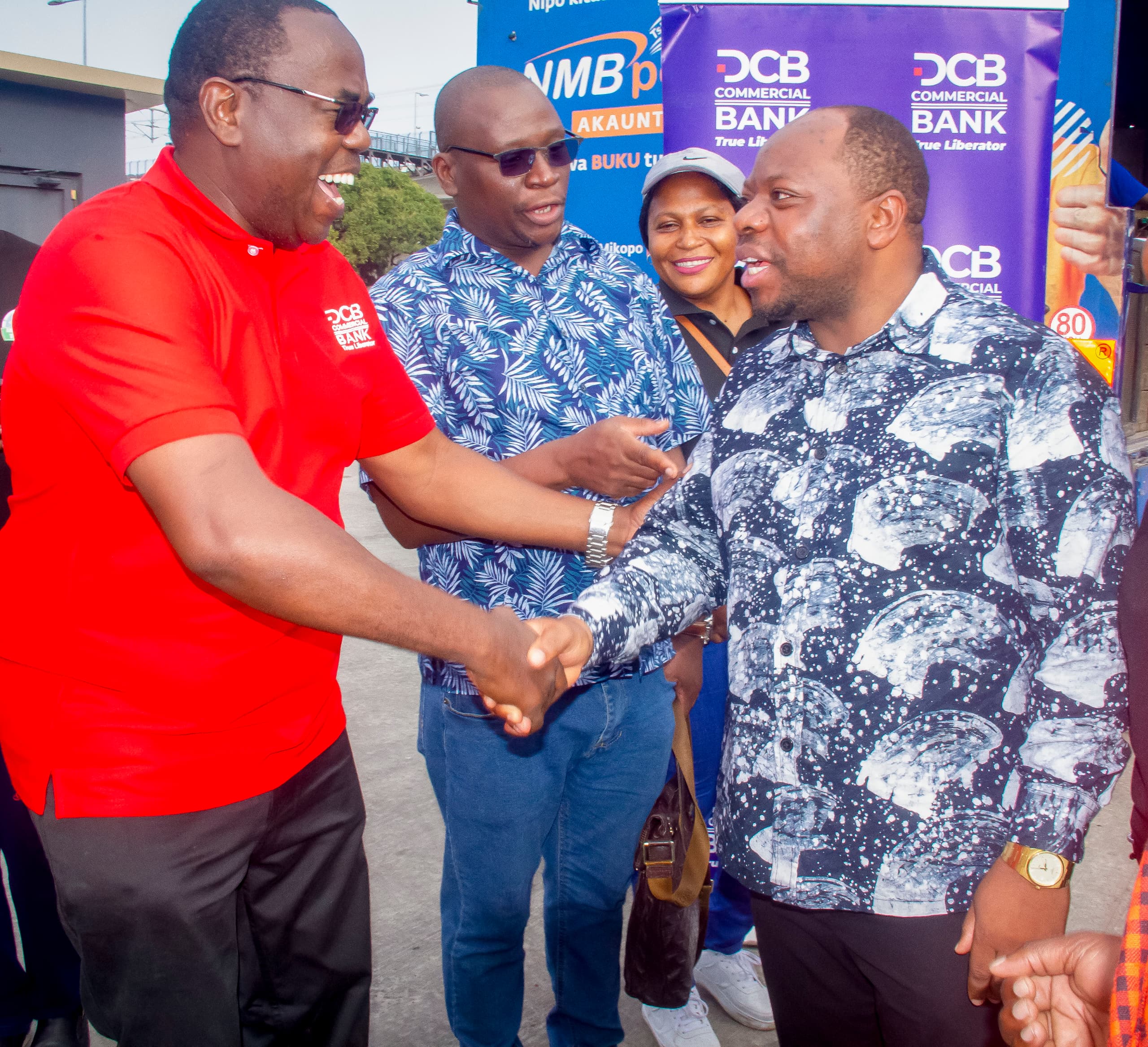 Le DCB sponsorise le voyage de plus de 1000 enseignants à Mikumi