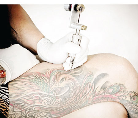 Les tatouages ​​provoquent-ils le cancer du sang ?