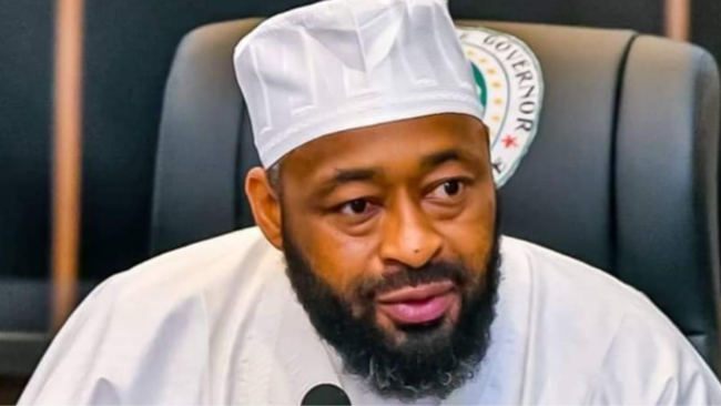 Le gouverneur Bago assiste au mariage de la commissaire aux transports, Hadiza Idris