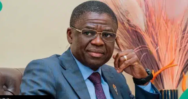 Le tribunal ajourne l'accusation d'outrage portée par Philip Shaibu contre Omobayo