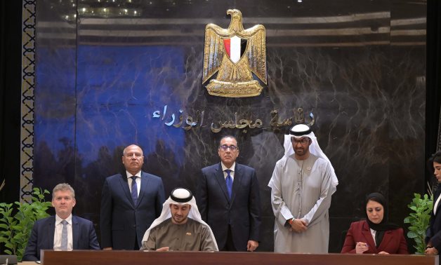Le ministre de l'Industrie des Émirats arabes unis déclare que les projets conjoints en cours avec l'Égypte constituent le premier chapitre d'une longue série à venir