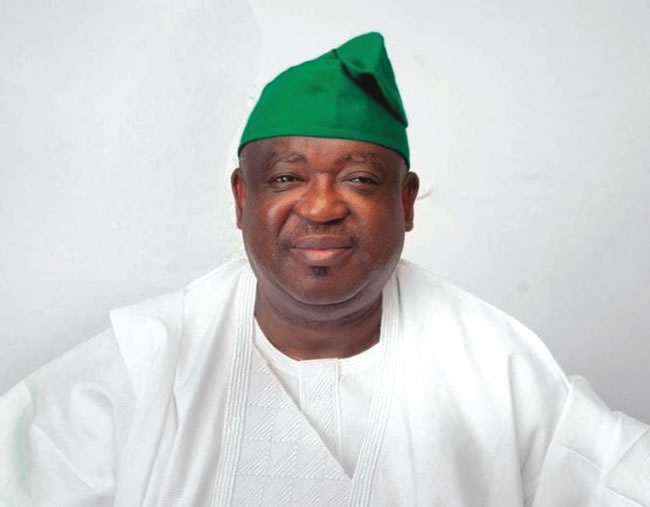 Les gouvernements du PDP et les parties prenantes s'engagent à restaurer l'espoir, assure le gouverneur Mutfwang aux Nigérians