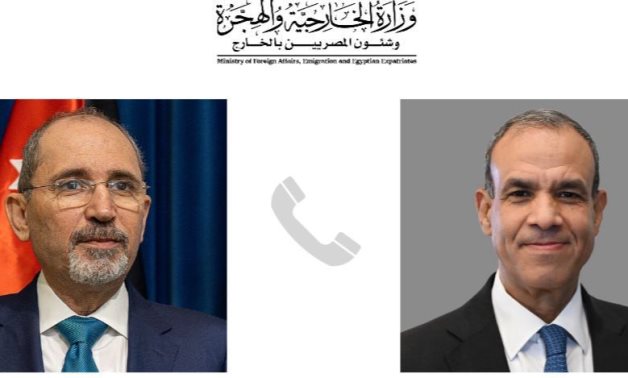 Le ministre des Affaires étrangères égyptien reçoit un appel téléphonique de son homologue jordanien après la rencontre de Safadi avec le dirigeant de facto syrien