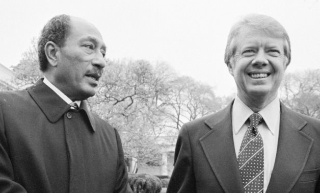 Présidents Sadate et Carter : personnels et dramatiques. Tels sont les amis