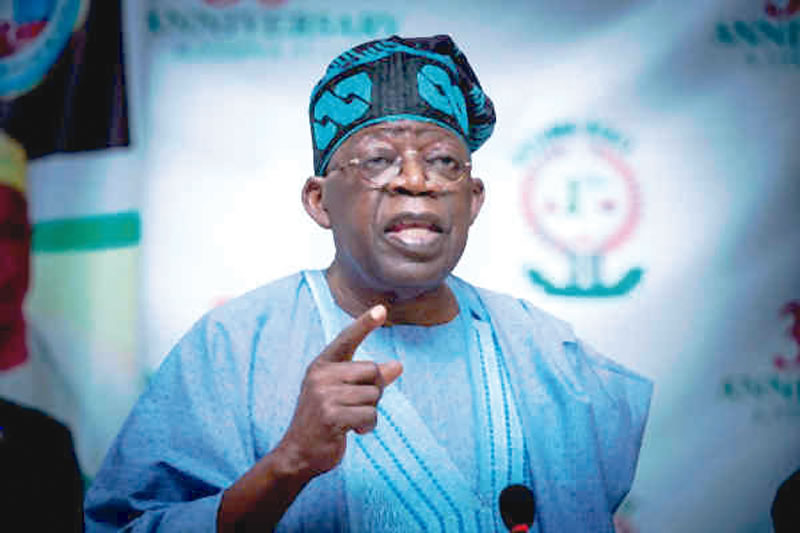 Subvention aux carburants : la fausse bonne vie des Nigérians a failli faire s'effondrer l'économie — Tinubu