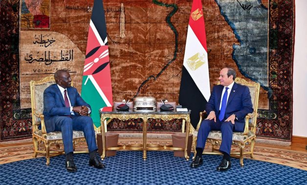 Égypte, Kenya pour élever les liens avec le niveau stratégique, signe 12 accords de coopération