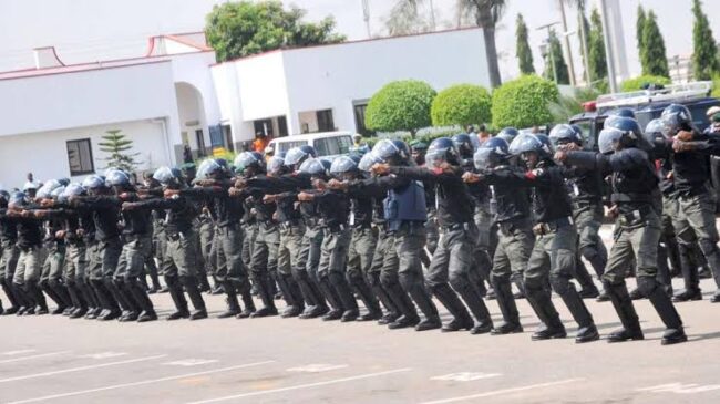 Akwa Ibom CP facture des recrues sur la discipline, le professionnalisme