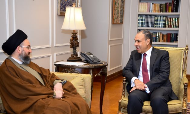 La FM égyptien rencontre le chef du mouvement national de la sagesse irakienne pour conférer des affaires régionales