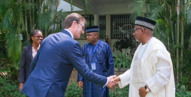 Gov Bala cherche à renforcer les relations diplomatiques de Bauchi, Royaume-Uni