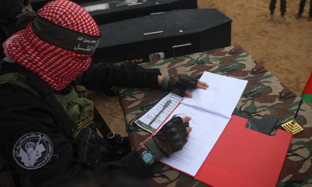 Le Hamas maintient le corps de Shiri Bibas à la Croix-Rouge après la crise de mélange du corps: Rapports