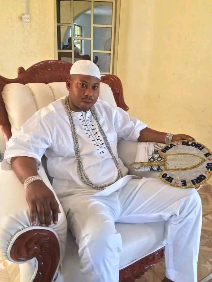 Ogun Govt suspend le monarque pendant six mois pour agression