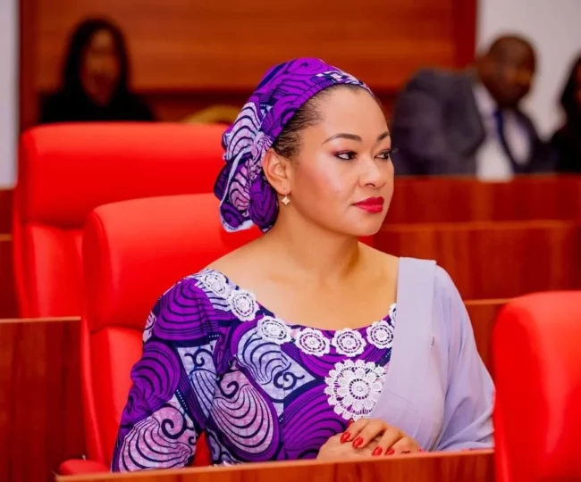 Breaking: le tribunal empêche le comité sénatorial de sonder le sénateur Natasha