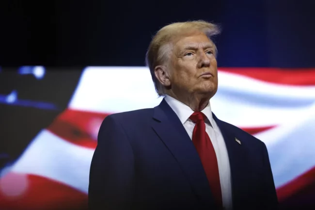 Les actions américaines baissent après le refus de Trump d'exclure la récession