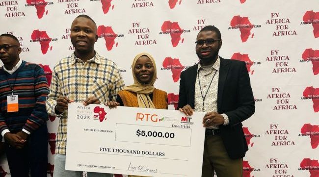 Les doctorants nigérians gagnent 5 000 $ au MIT Africa Hackathon