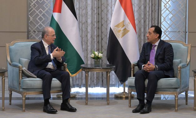 Les premiers ministres égyptiens et palestiniens exhortent à maintenir le cessez-le-feu de Gaza pour permettre la reconstruction