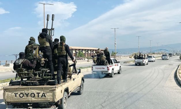 Plus de 1 000 morts en deux jours d'affrontements, violence en Syrie: moniteur de guerre