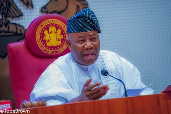 Rivers: Akpabio nie partager 30 000 $ avec les sénateurs pour approuver la règle d'urgence de Tinubu
