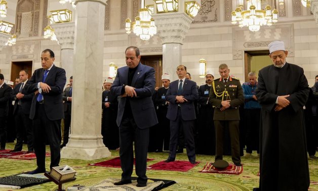 Sisi lance la rénovation de la mosquée Sayyida Nafisa, affirme l'engagement de l'Égypte à développer des sites AHL al-Bayt