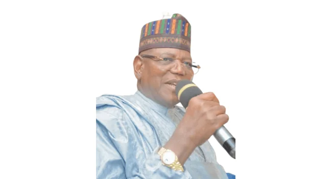 Vous ne pouvez pas combattre Tinubu par émotion, colère - Lamido avertit l'opposition