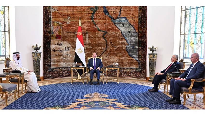 Le président Sisi rencontre le président du Parlement arabe