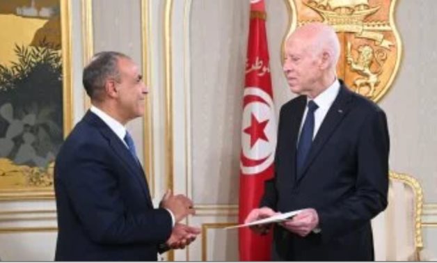 FM remet le message du président Sisi au président tunisien