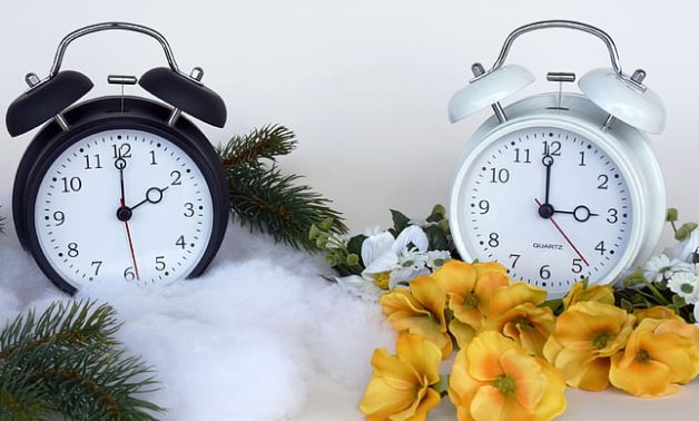 L'Égypte pour régler les horloges en avant de 60 minutes le 25 avril