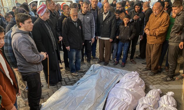 Les frappes israéliennes à travers Gaza tuent au moins 28 ans, principalement des femmes et des enfants
