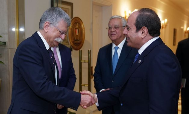 Sisi de l'Égypte, président de l'Assemblée nationale hongroise, discutez des liens bilatéraux