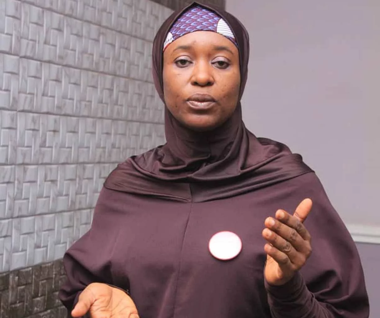 Criminaliser le naira Spray l'une des choses les plus stupides - Aisha Yusufu