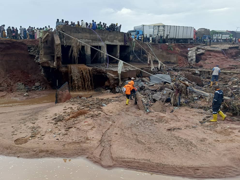 Fond de mokwa: Nema récupère plus de 100 corps dans les opérations de sauvetage