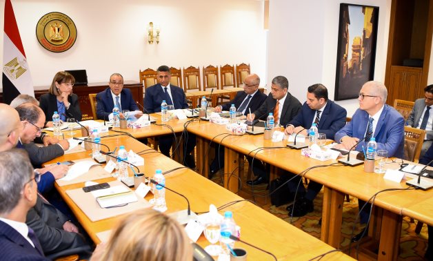 Le FM égyptien rencontre les directeurs des bureaux régionaux des Nations Unies au Caire, condamne les attaques israéliennes contre le palais présidentiel syrien