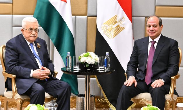 Le président Sisi rencontre Abbas, affirme que la firme de l'Égypte envers la cause palestinienne