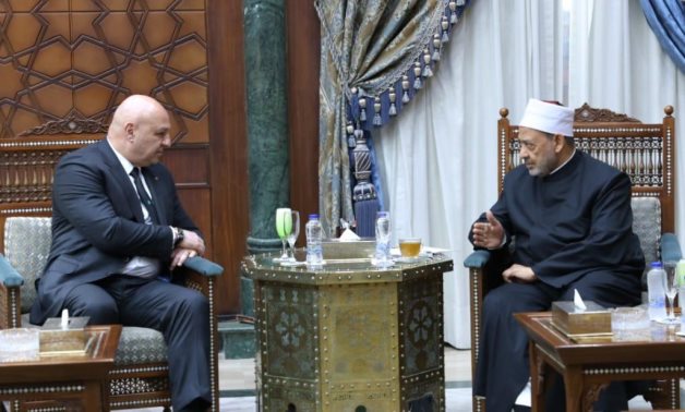 Le président libanais invite à Grand Imam à rouvrir l'Institut Azhar à Beyrouth