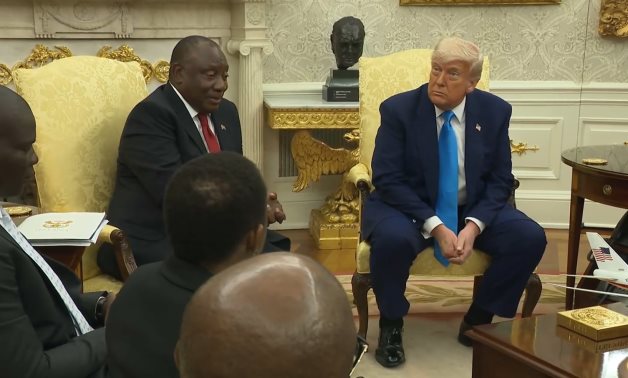 Photo: Trump a mal utilisé les images du Congo comme preuve des meurtres blancs d'Afrique du Sud: Reuters