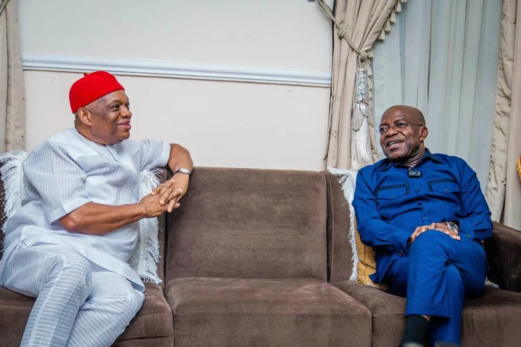 Abia APC distances de la visite d'Orji Kalu à Gov Otti