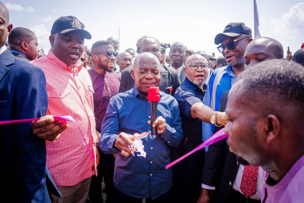 Commission de 14 routes, célébration de la nouvelle époque à Abia - Otti
