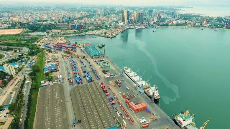 DP World investit 214,42 milliards / - pour stimuler l'efficacité au port DAR