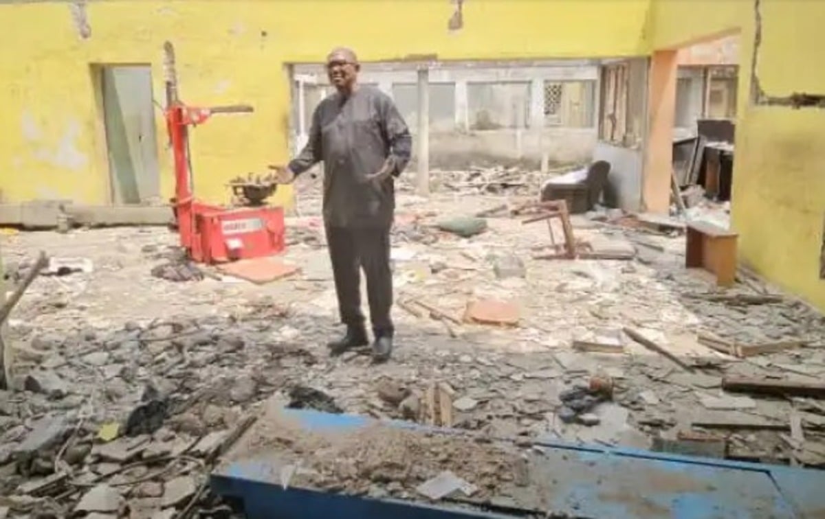 Démolition: la réclamation de propriété des défauts du frère de Peter Obi, Slams Lagos Govt
