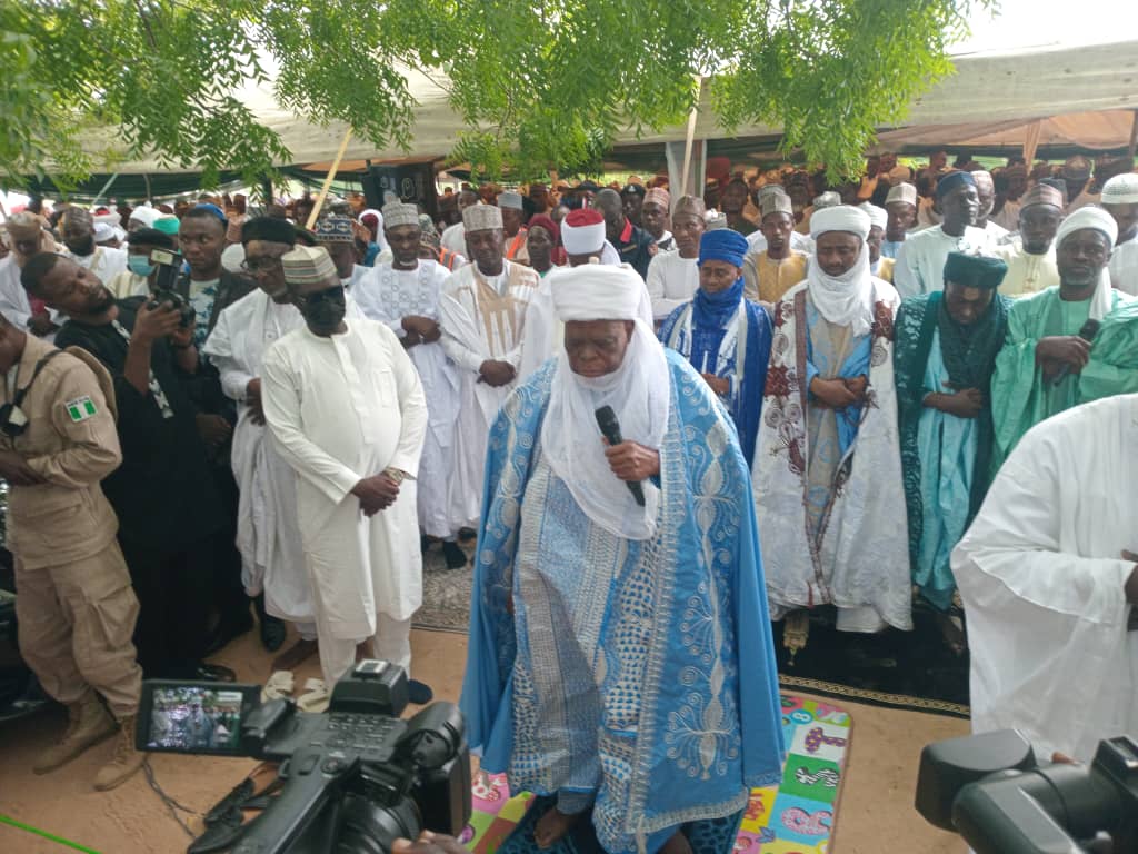 Ilorin Emir loue une conduite paisible à l'Aïd