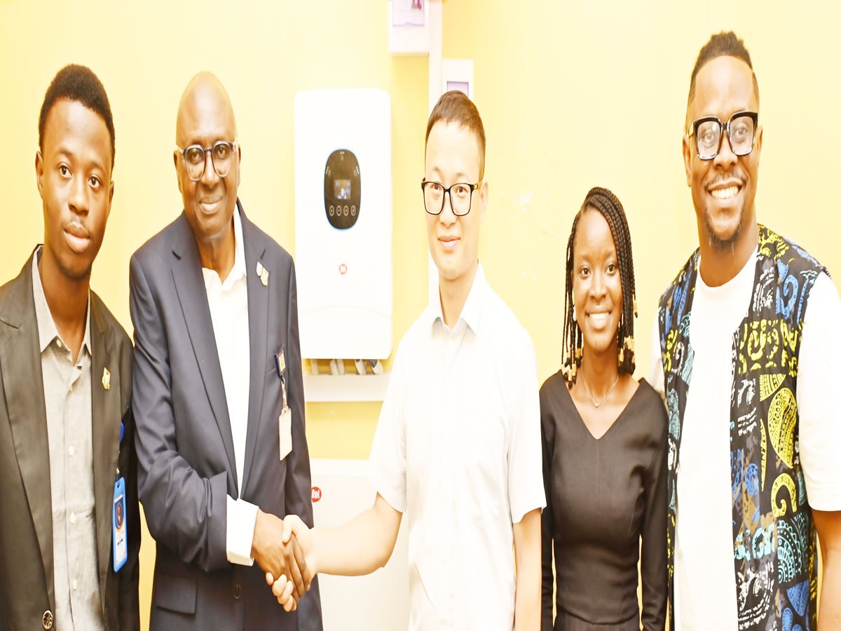 Itel Solar Energy Commissions First Training Center à l'Université d'Ibadan