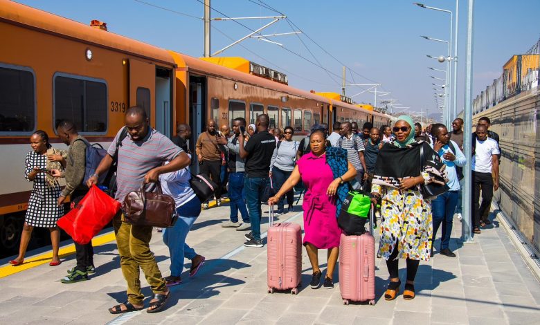 La Tanzanie chérit SGR avec 60,88 milliards / - en revenus