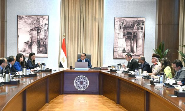 PM Madbouly fait suite au financement des projets d'initiative «Haya Karima»